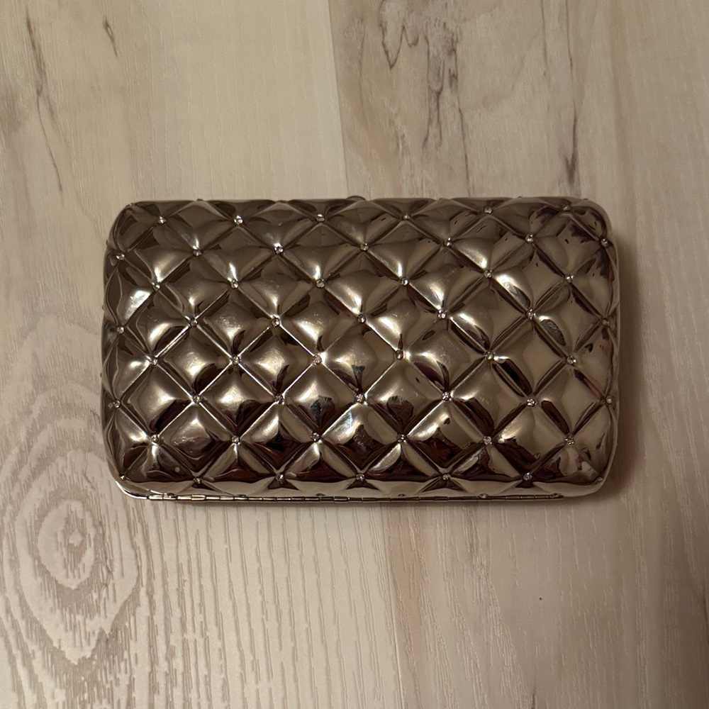 Metal quilted clutch
